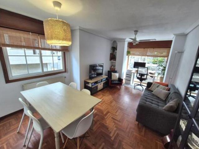 Piso en venta en A Angustia, Vigo