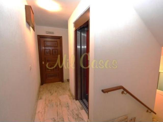 Piso en venta en Labarta, Noia