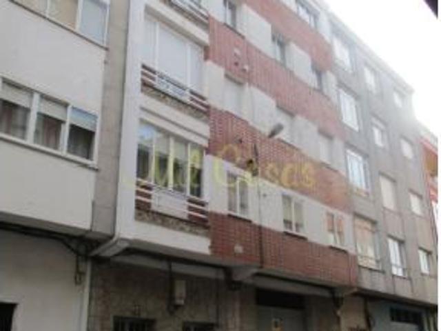 Piso en venta en Noia