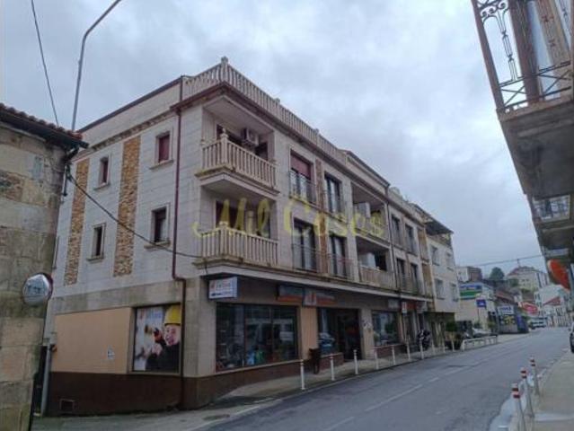 Piso en venta en Noia, O Outonil
