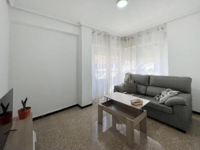 Piso en venta en La Cruz, el Vinalopó Mitjà / El Vinalopó Medio