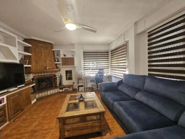 Piso en venta en La Cruz, el Vinalopó Mitjà / El Vinalopó Medio