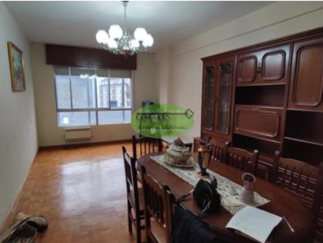 Piso en venta en O Carballiño