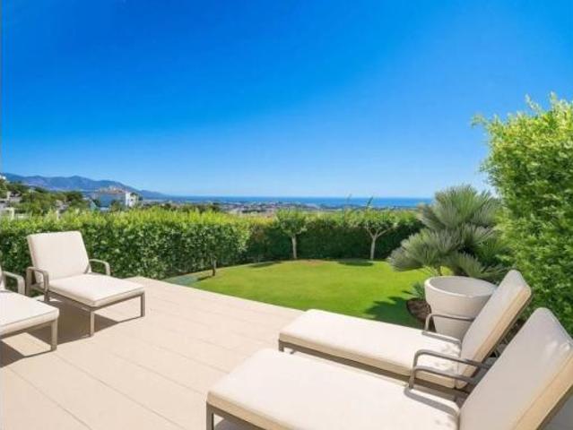 Piso en venta en La Mairena, Ojén