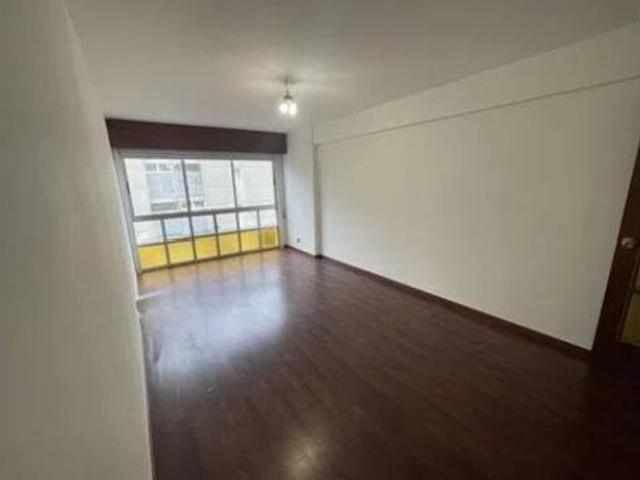Piso en venta en Oleiros, A Coruña