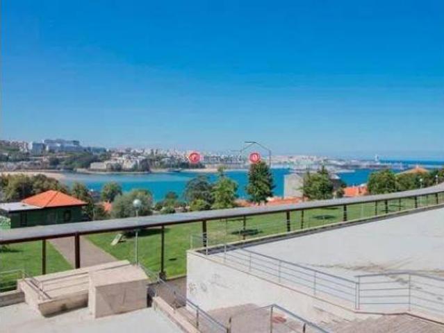 Piso en venta en Oleiros, A Coruña