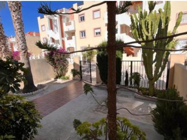 Chalet en venta en Urbanización La Zenia II, el Baix Segura / La Vega Baja