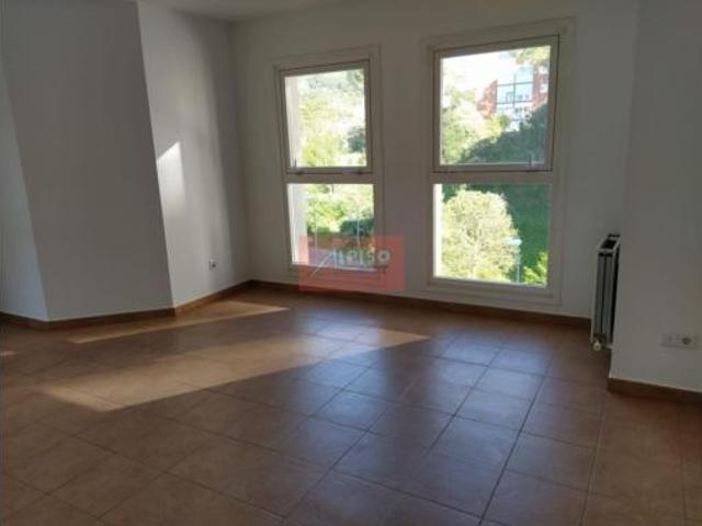 Piso en venta en Montealegre, Ourense