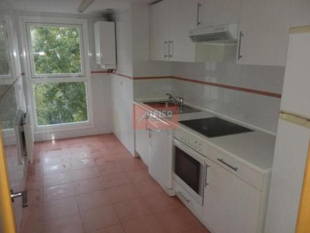 Piso en venta en Montealegre, Ourense