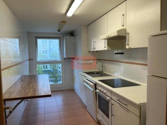 Piso en venta en Montealegre, Ourense