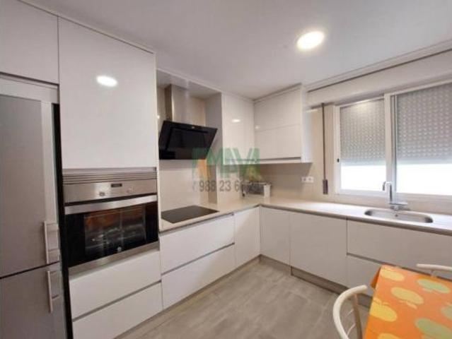 Piso en venta en O Vinteún, Ourense