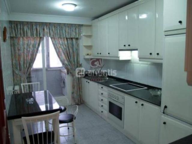 Piso en venta en Ourense, Casco Vello