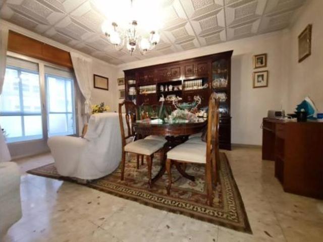 Piso en venta en As Lagoas, Ourense