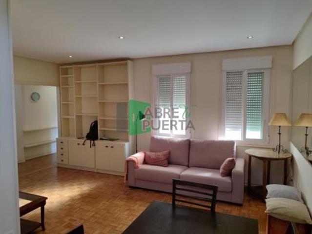 Piso en venta en As Lagoas, Ourense