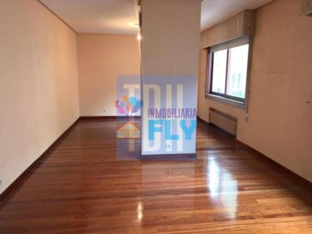 Piso en venta en Ourense, Casco Vello
