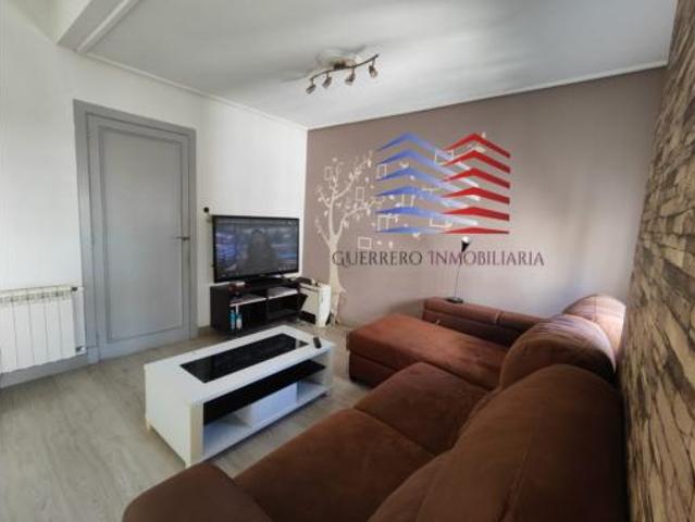 Piso en venta en As Lagoas, Ourense