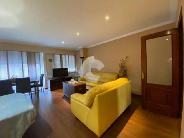 Piso en venta en As Lagoas, Ourense