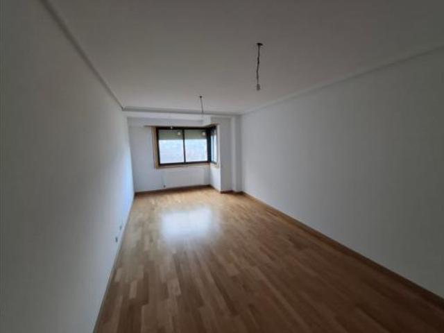 Piso en venta en Ourense, O Couto