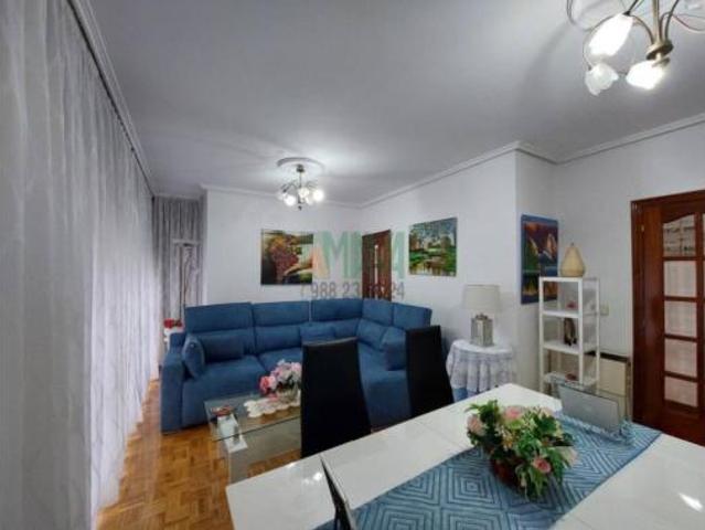 Piso en venta en Centro, Ourense