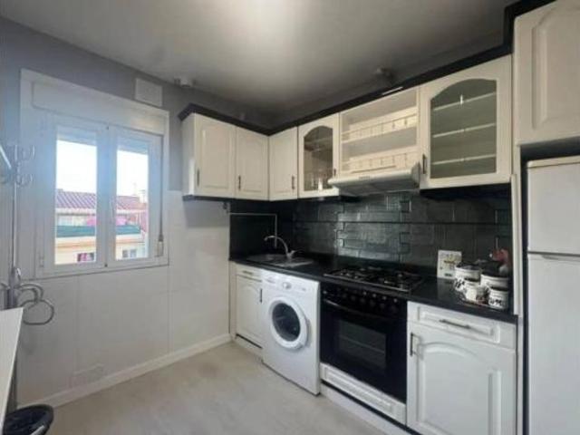 Piso en venta en Montealegre, Ourense