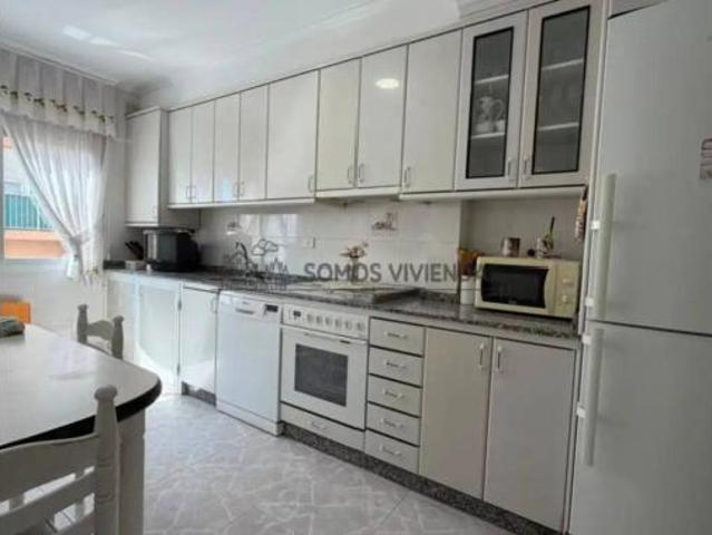 Piso en venta en Montealegre, Ourense