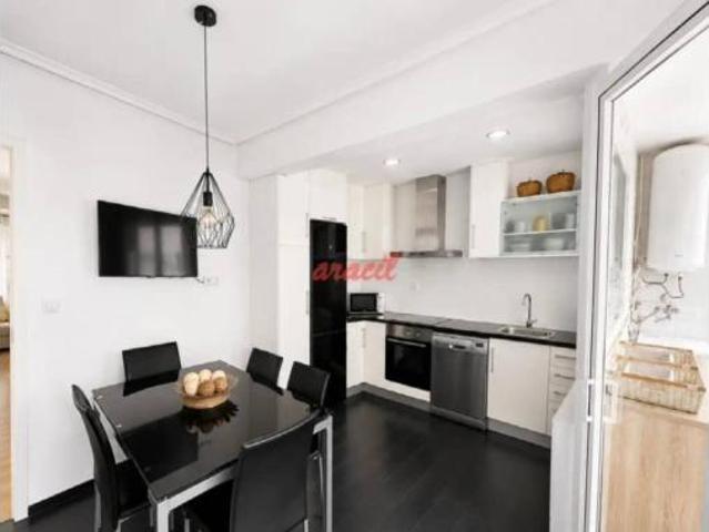 Piso en venta en Montealegre, Ourense