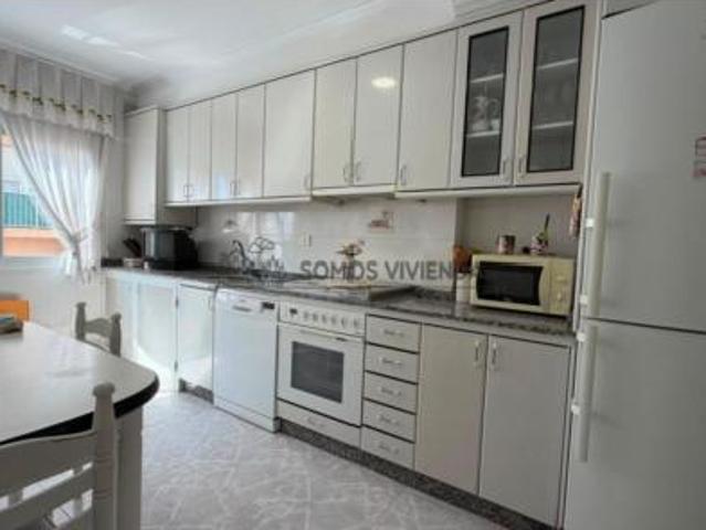 Piso en venta en Montealegre, Ourense