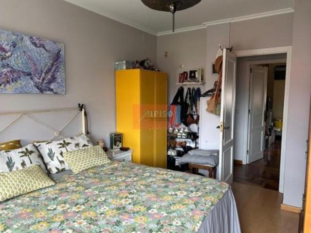 Piso en venta en As Lagoas, Ourense