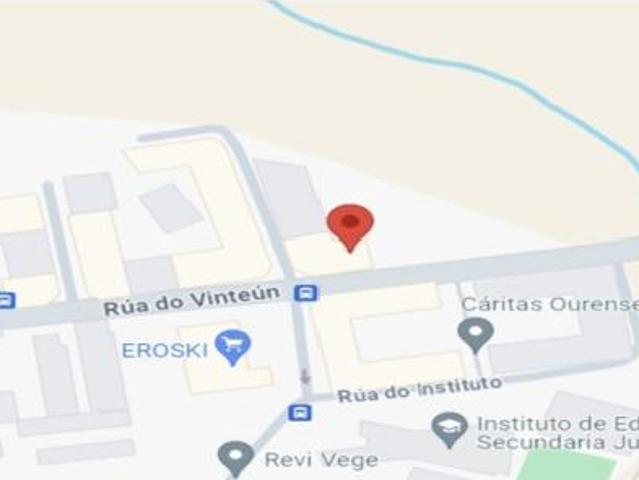Piso en venta en Ourense, O Vinteún