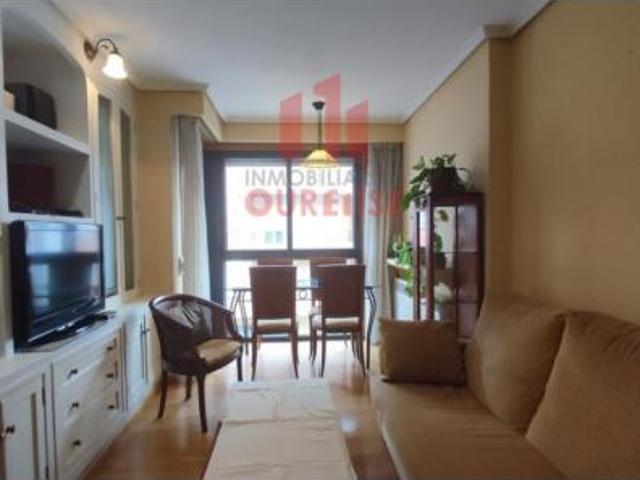 Piso en venta en O Vinteún, Ourense