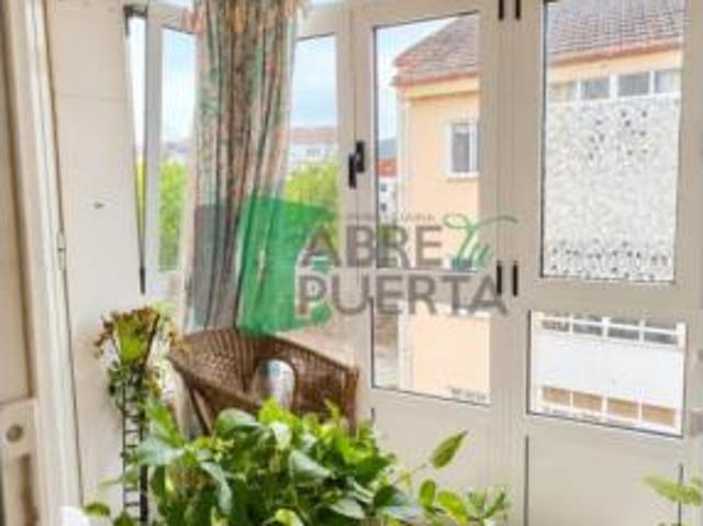Piso en venta en O Vinteún, Ourense