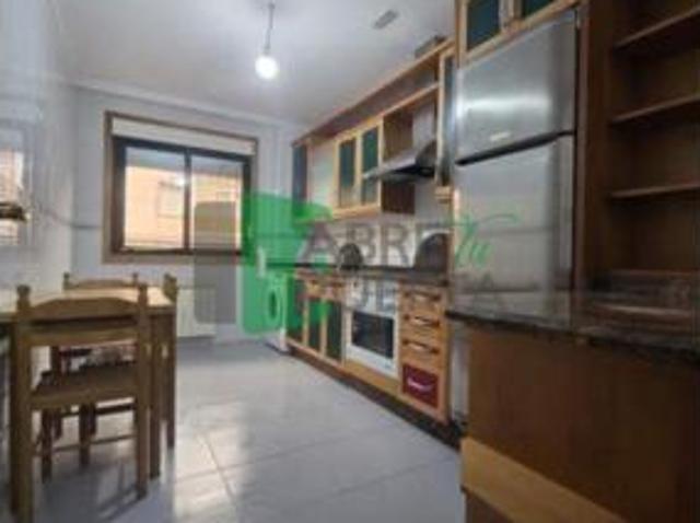 Piso en venta en O Vinteún, Ourense