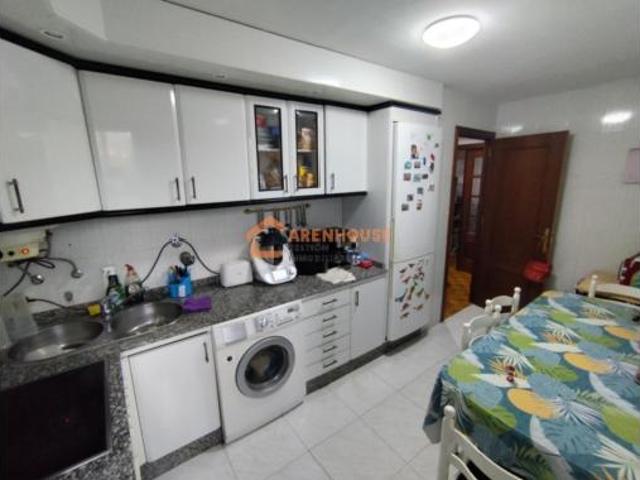 Piso en venta en O Vinteún, Ourense