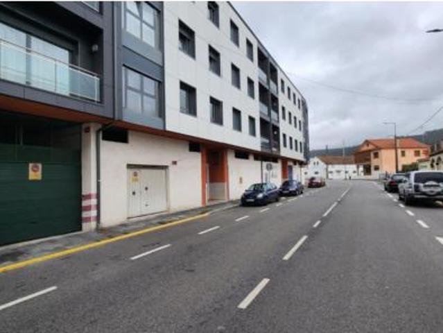 Piso en venta en Outes, Noia