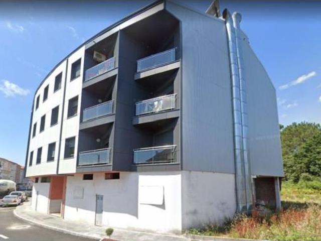 Piso en venta en Outes, Noia