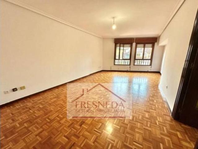 Piso en venta en Oviedo, Casco Antiguo