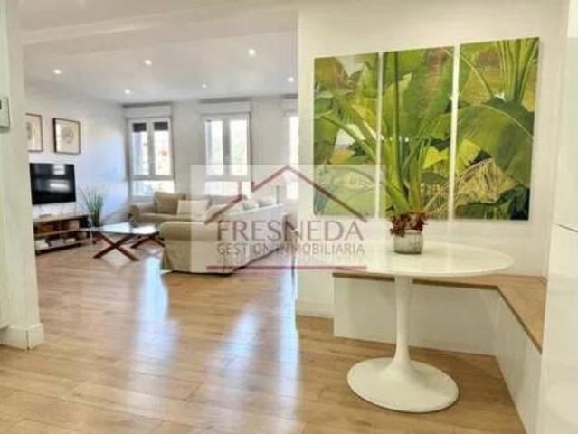 Piso en venta en Llamaquique, Oviedo