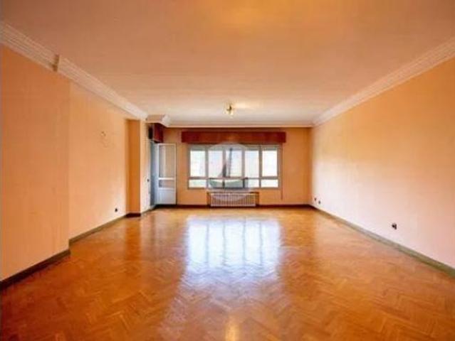 Piso en venta en Llamaquique, Oviedo