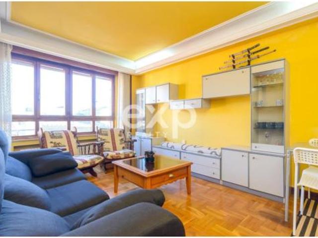 Piso en venta en Llamaquique, Oviedo