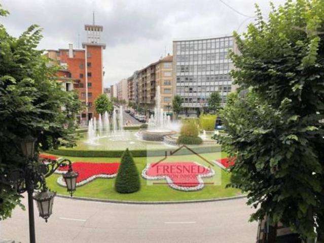 Piso en venta en Oviedo, Llamaquique