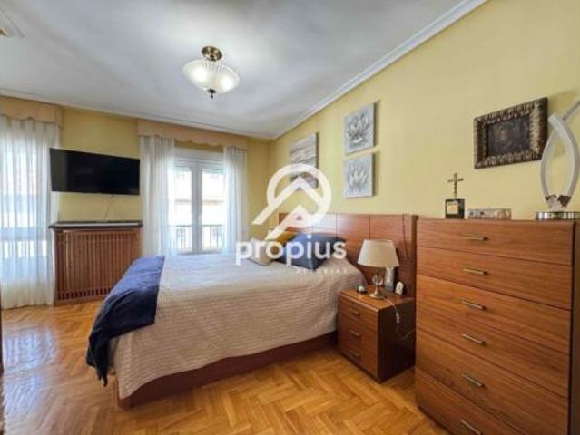 Piso en venta en Centro y casco histórico, Oviedo