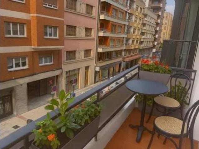 Piso en venta en Llamaquique, Oviedo