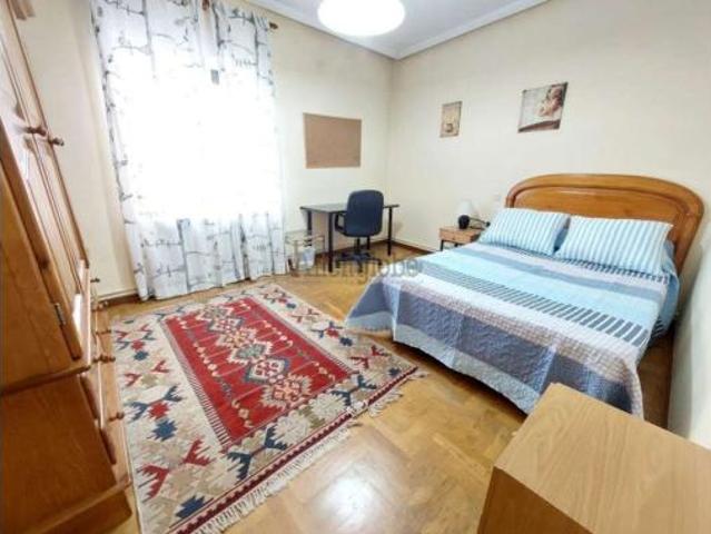 Piso en venta en Oviedo, Asturias