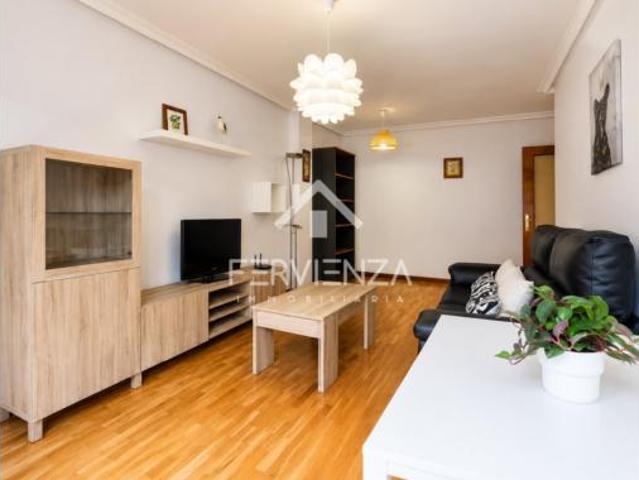 Piso en venta en La Estrecha, Oviedo