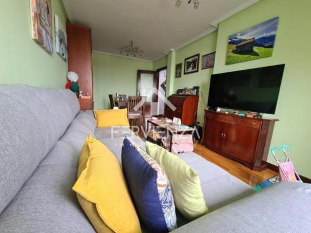 Piso en venta en La Estrecha, Oviedo