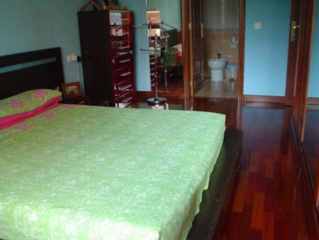 Piso en venta en La Estrecha, Oviedo