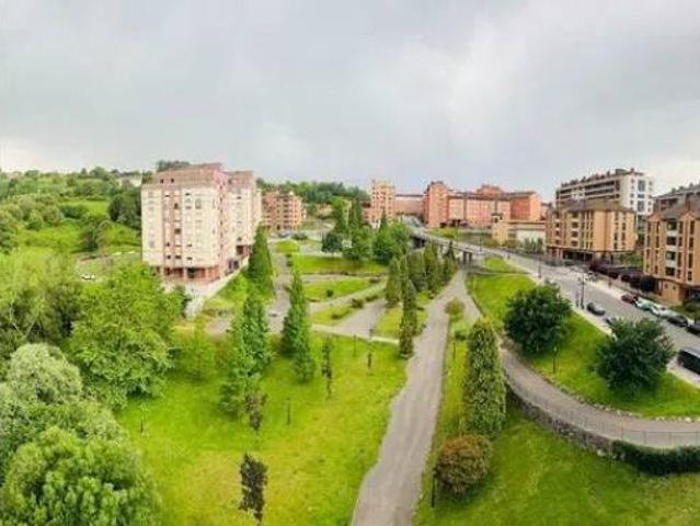 Piso en venta en Villafría, Oviedo