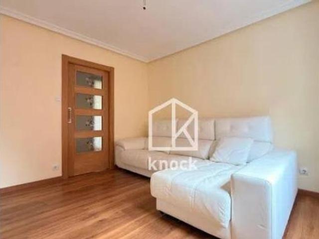 Piso en venta en Montenuño, Oviedo