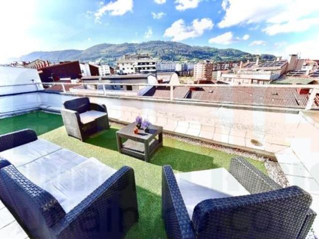 Piso en venta en El Milán, Oviedo