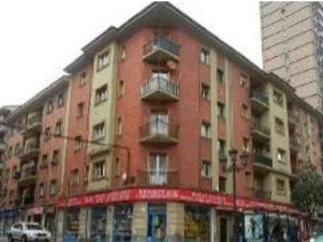 Piso en venta en Montenuño, Oviedo